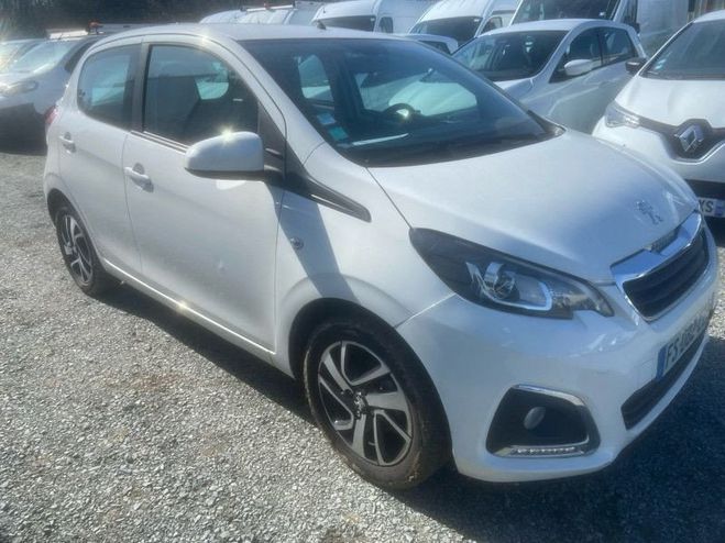 Peugeot 108 VTI 72 ALLURE S&S 4CV 5P soci�t� Blanc de 2020