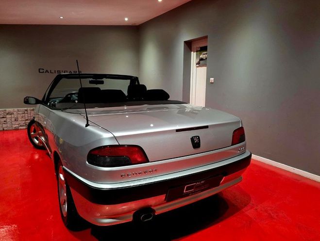 Peugeot 306 Cabriolet 1.6 100CH BVM5 Pininfarina Pre Gris de 2001