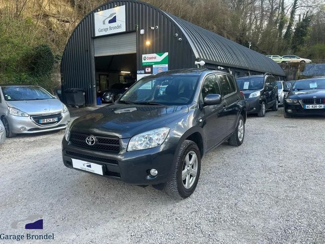Toyota RAV 4 Rav-4 2.2D 136cv 3�me Main Gris de 2006