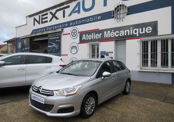  Voir d&eacute;tails -Citroen C4 1.4 VTI 95CH ATTRACTION &agrave;  Le Coudray-Montceaux (91)