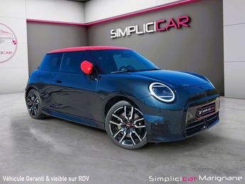  Voir d&eacute;tails -Mini Cooper SE 218 JCW PACK XL TOIT PANO OUVRANT HUD &agrave; Vitrolles (13)