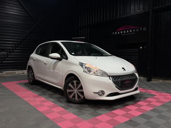  Voir d&eacute;tails -Peugeot 208 1.4 e-HDi 68ch FAP BMP5 BLUE LION Active &agrave; Douai (59)