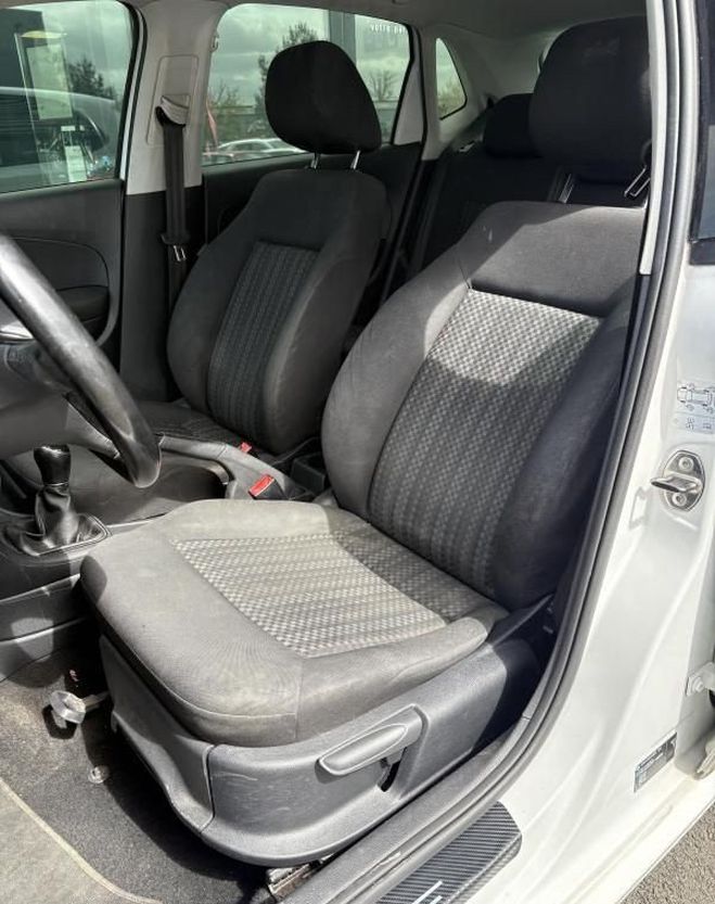 Volkswagen Polo 1,0 60ch distribution faite ( �cran avec Blanc de 2016