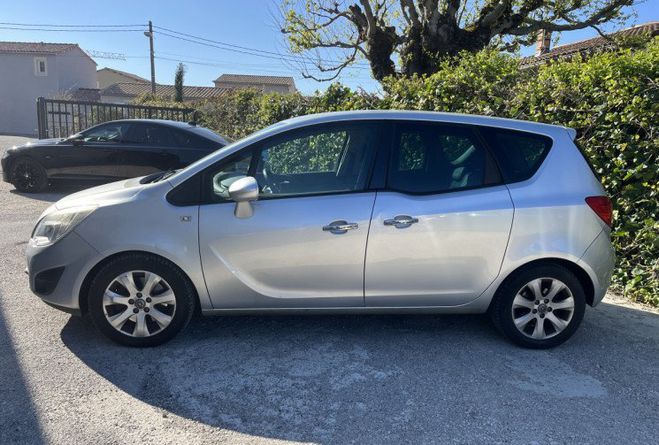 Opel Meriva II 1.7 CDTI110 FAP Connect Pack GRIS de 2011