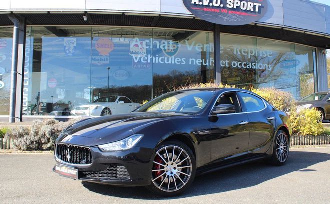 Cliquer pour voir la photo suivante Maserati Ghibli iii 3.0 v6 diesel 275 granlusso auto -or Noir de 2017