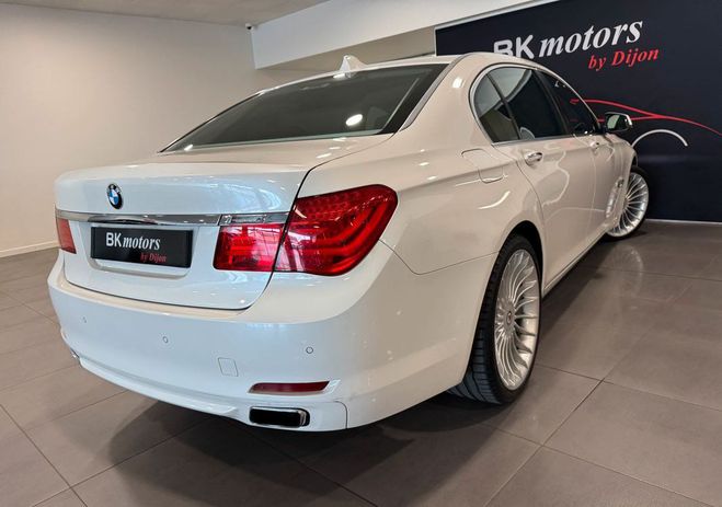 BMW Serie 7 750Li F02 4.4 V8 407ch BVA6 Blanc de 2009