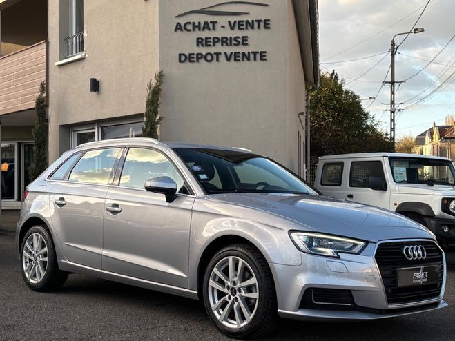 Audi A3 Sportback 1.0 TFSI -115 - BV S-Tronic 7  GRIS CLAIR de 2017