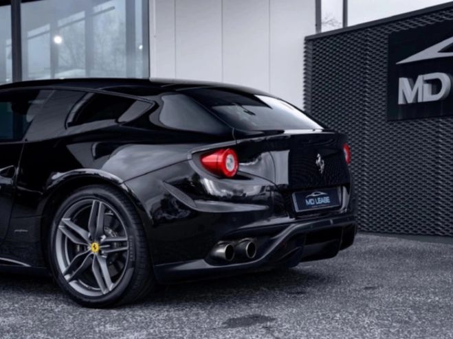 Ferrari FF V12 6.0 660ch Noir de 2012