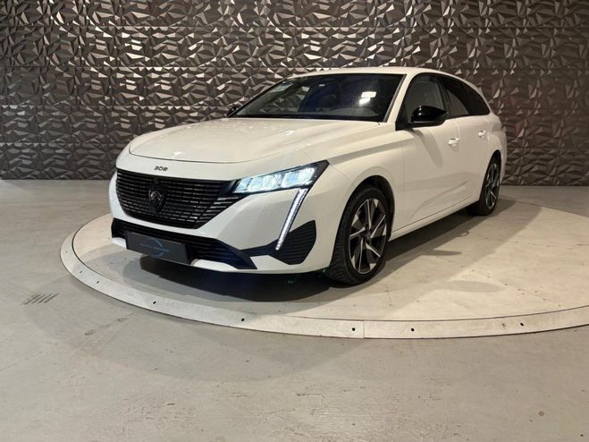 Cliquer pour voir la photo suivante Peugeot 308 SW 1.2i PureTech 12V S&S - 130 - BV EAT8 BLANC de 2023