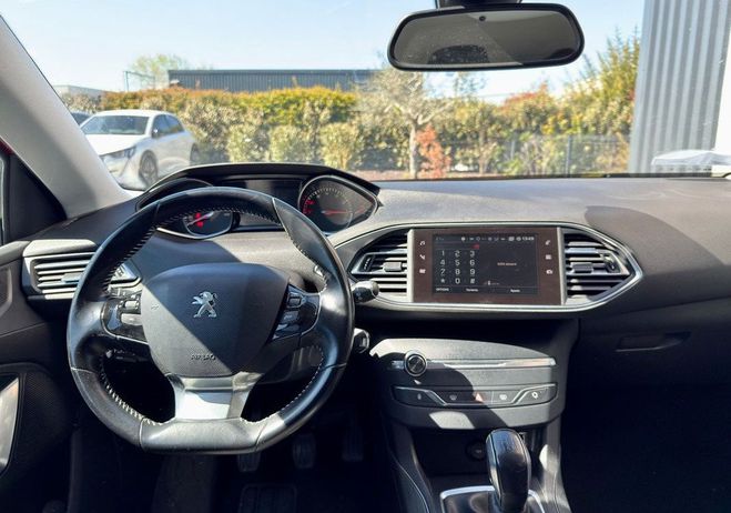 Peugeot 308 generation-ii 1.2 puretech 110ch allure  Rouge de 2018