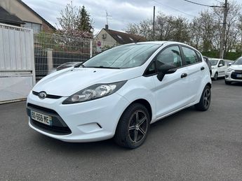  Voir d&eacute;tails -Ford Fiesta 1.4 TDCi 68 Ambiente &agrave; Villeneuve-Saint-Georges (94)