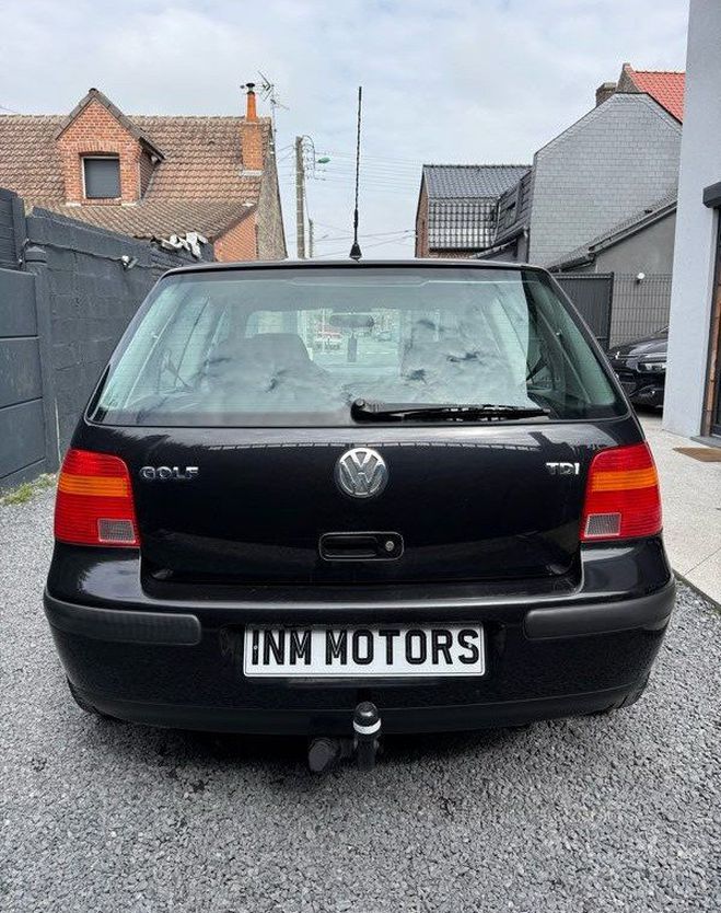 Volkswagen Golf 1,9 tdi Noir de 2001