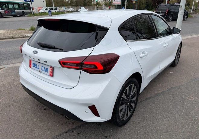 Ford Focus 1.5 tdci 120ch BVA Titanium business Blanc de 2022