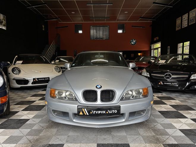 BMW Z3 Roadster 1,8 115ch Bvm Gris clair m�tallis�e de 1999
