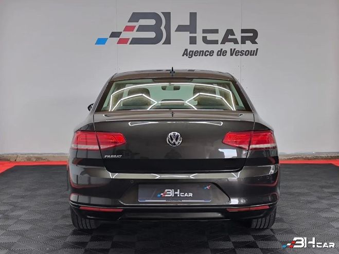 Volkswagen Passat 1.6 TDI DSG7 Connect - 120 cv / Apple Ca Marron de 2018