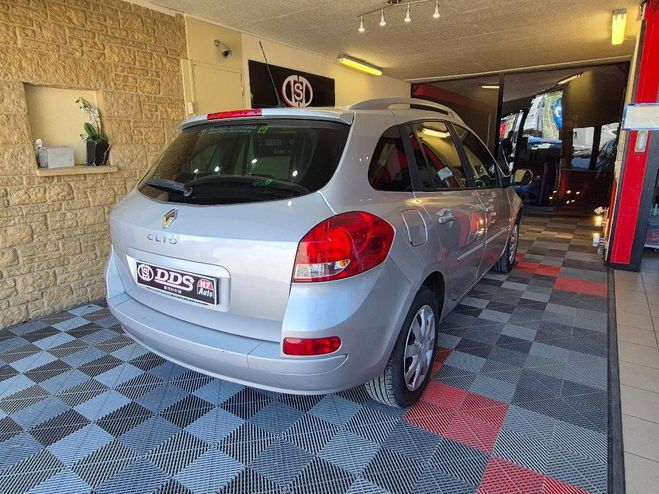 Renault Clio III DYNAMIQUE 1.2 L CLIM DISTRI NEUVE Gris Fonc� de 2011