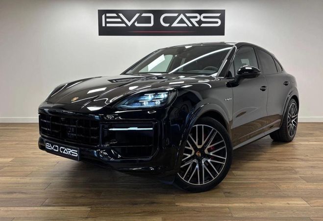 Porsche Cayenne S E-Hybrid Coup� 3.0 519 ch 1�re main FR Noir de 2024