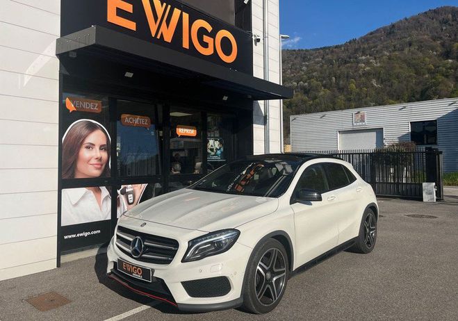 Mercedes Classe GLA Classe 2.0 250 210ch amg line 4matic toi Blanc de 2015