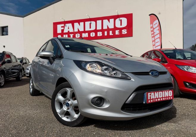 Cliquer pour voir la photo suivante Ford Fiesta 1.5 Tdci 70Ch Trend Pack 5P Gris de 2010