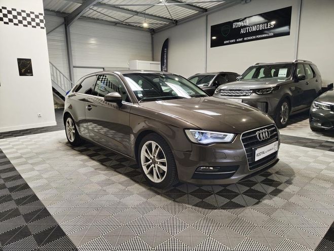 Audi A3 Ambition (8V1) 2.0 TDi 16V FAP S&S 150 c  de 2013