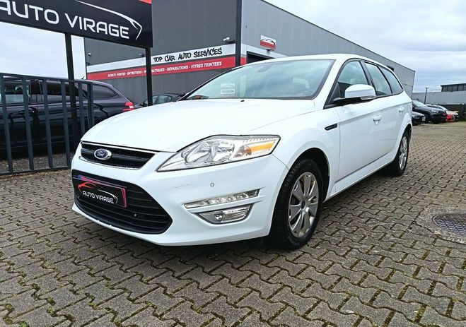 Ford Mondeo BREAK 2.0 TDCi 140 CH BVA ? VERSION TREN Blanc de 2012
