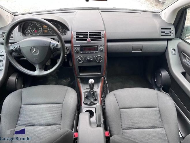 Mercedes Classe A A150 (W169) 1.5i 95cv Phase 2 1�re Main Beige de 2006