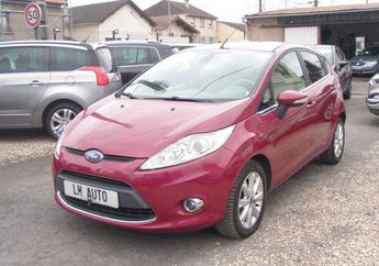  Voir d&eacute;tails -Ford Fiesta V 1600 TDCI 90 GHIA 5P &agrave; Gagny (93)