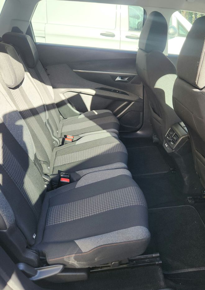 Peugeot 5008 1.5 BLUEHDI 130 S&S ALLURE BUSINESS EAT8 Gris de 2020