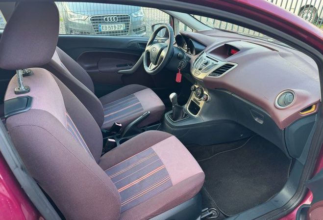 Ford Fiesta  VI 3 portes 1.4 i 16V 96 cv  de 2010