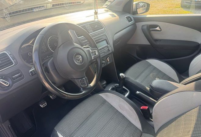 Volkswagen Polo  BE-438-JL - V Cross 1.6 TDI 16V FAP 90   de 2010