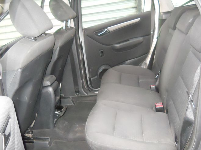 Mercedes Classe B 180 cdi grise de 2011