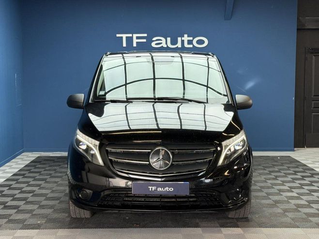 Mercedes Vito  NOIR de 2021