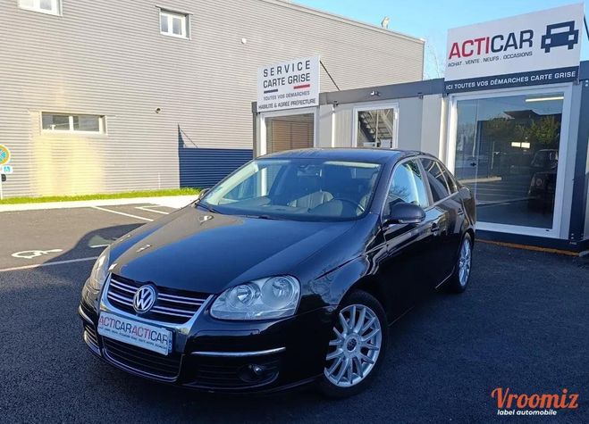 Cliquer pour voir la photo suivante Volkswagen Jetta 1.9 TDI 105 CARAT Noir de 2007