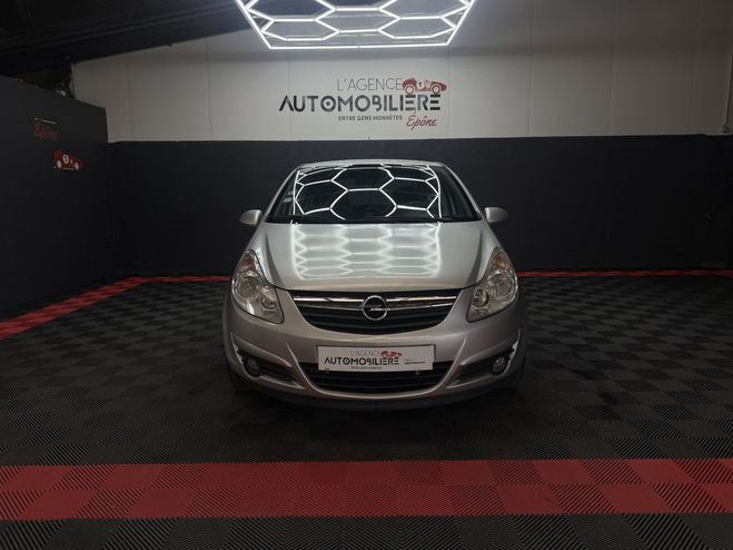 Opel Corsa D 1.2 16V Twinport 80 cool line 2 Gris de 2009