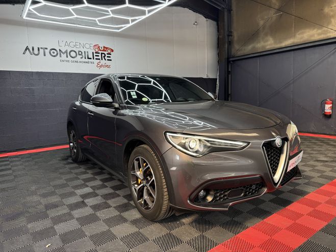Alfa romeo Stelvio 2.2 JTD 180 Super AT8 Gris de 2018
