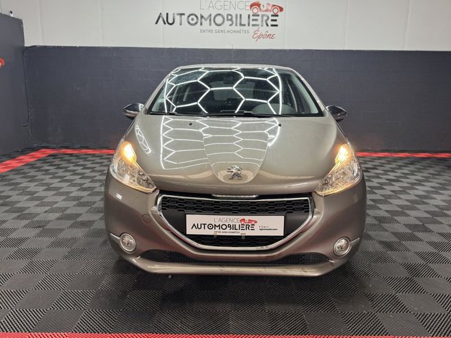Peugeot 208 1.2 VTI Urban Soul 4.0 CV Marron de 2014