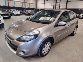  Voir d&eacute;tails -Renault Clio III Phase 2 1.2 16v Express Clim 5p &agrave; Sainte-Genevi�ve-des-Bois (91)