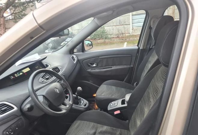 Renault Megane 1.5 dci AUTENTHIQUE 5 cv  de 2011