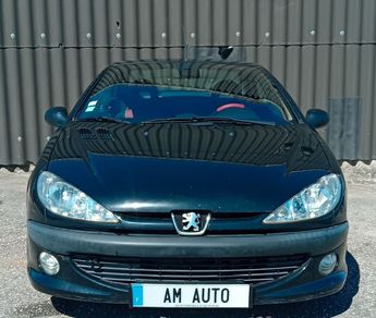  Voir d&eacute;tails -Peugeot 206 206CC 2,0i S16 &agrave; Metting (57)