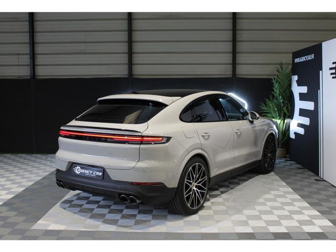 Porsche Cayenne Coup� 3.0i V6 - E-Hybrid - pack chrono GRIS CLAIR de 2023