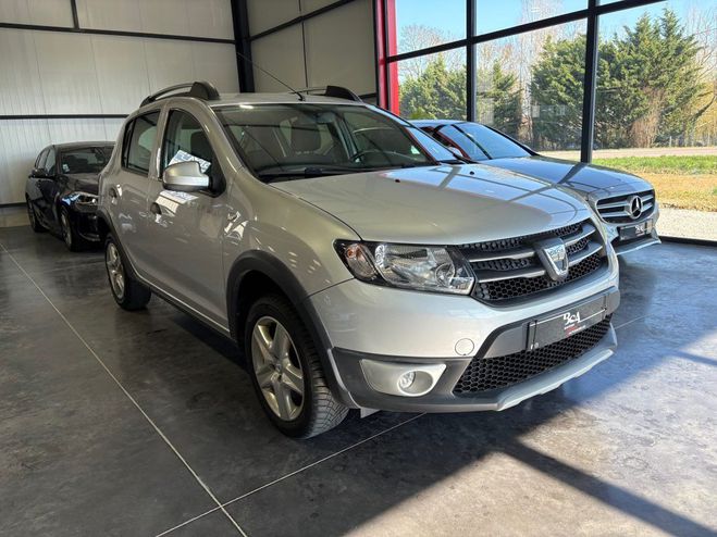 Dacia Sandero  Gris Verni de 2014