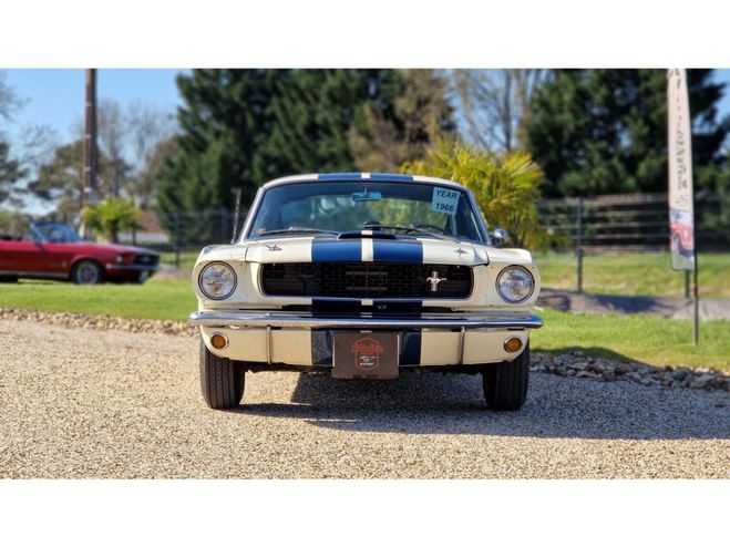 Ford Mustang Shelby GT350 FASTBACK BLANC de 1966