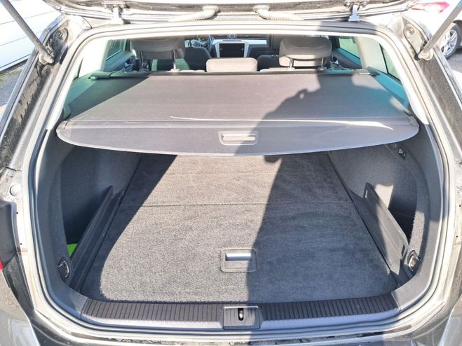 Volkswagen Passat SW SW 1.6 TDI 120 DSG7 Gris Clair de 2019