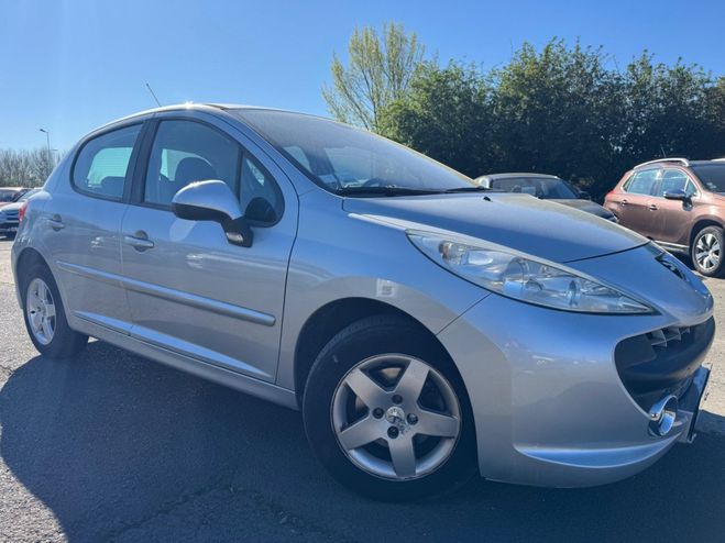 Peugeot 207 1.4VTi 95CH 16v Premium 5p Gris de 2008
