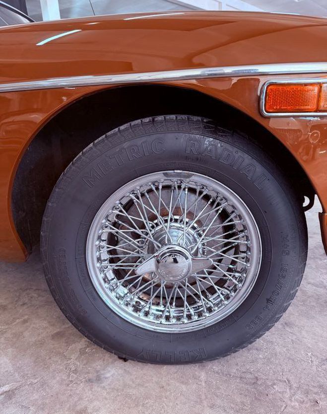 MG MGB B Mg cabriolet carburation zenith Marron de 1978
