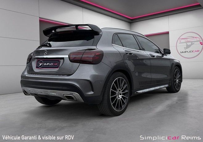 Mercedes Classe GLA Classe 220 d 7-G DCT A 4-Matic WhiteArt  Gris de 2017
