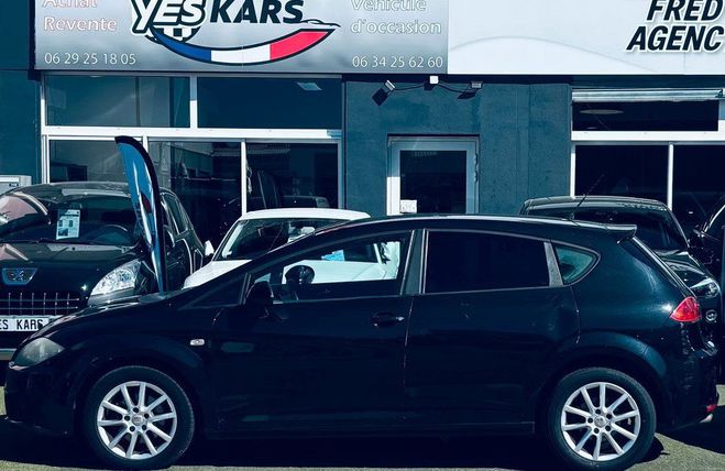 Seat Leon II 1.6 TDI FAP Style 5P -DSTRIBUTION NEU Noir de 2010