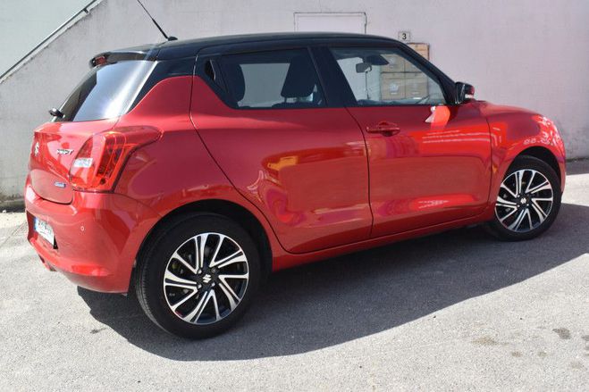 Suzuki Swift 1.2 DUALJET HYBRID 83CH PRIVILEGE AUTO ROUGE de 2024