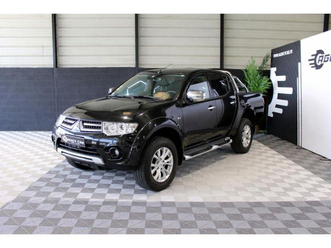 Mitsubishi L 200 PICK UP INTES 2.5 TD - DOUBLE CABINE / S NOIR de 2015