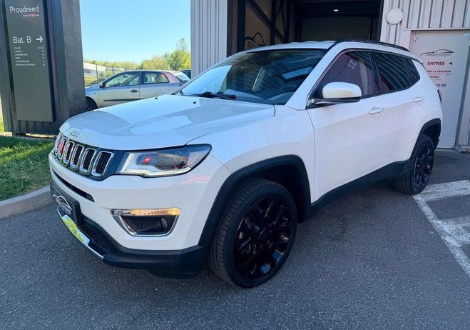 Cliquer pour voir la photo suivante Jeep Compass II 2.0d MultiJet 140ch Limited 4X4 BVA9 Blanc de 2017